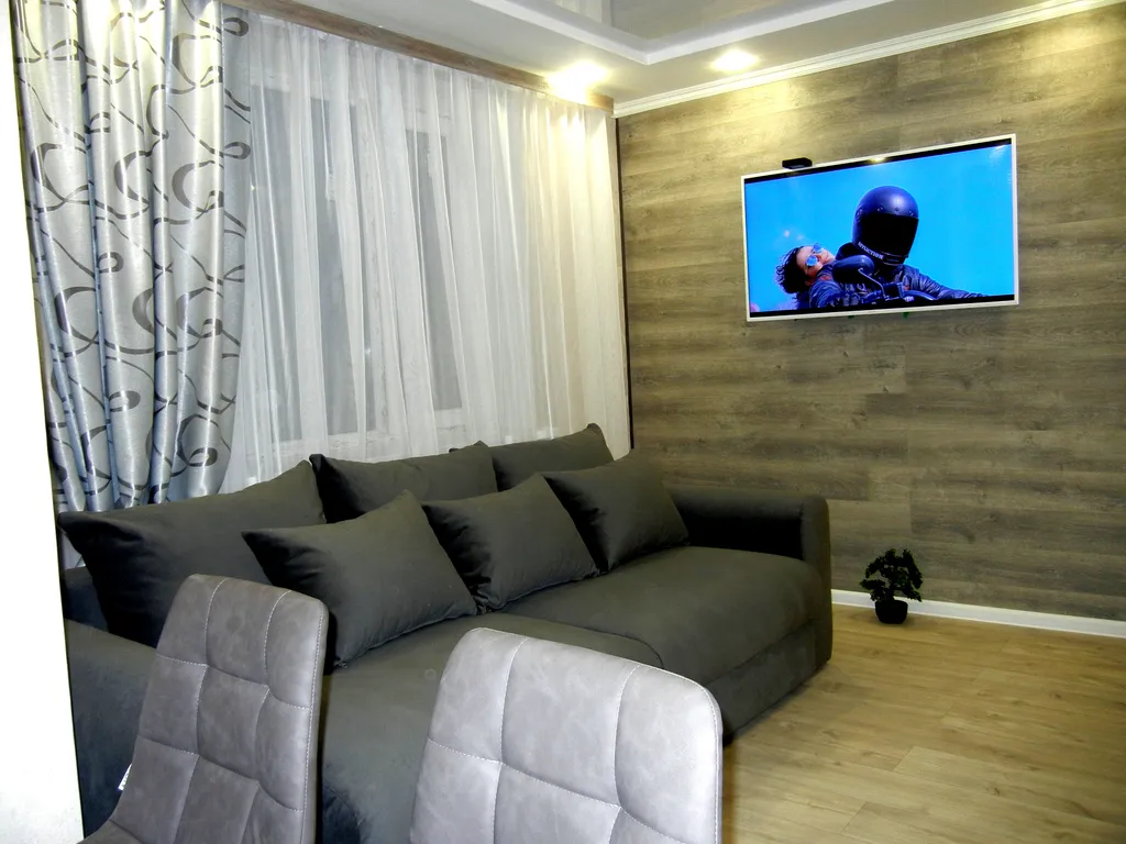 Стильная квартира 2-комнатная квартира, выезд на Волгоград — аренда посуточно в Саратов