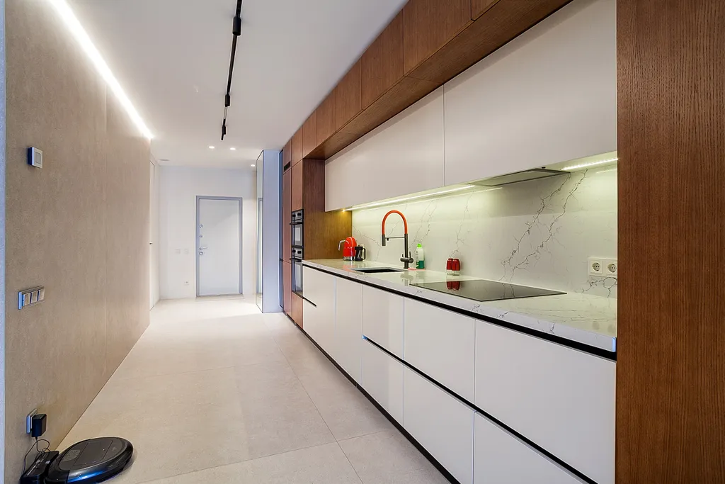 Большой апартамент с итальянским ремонтом с видом на море в приморском