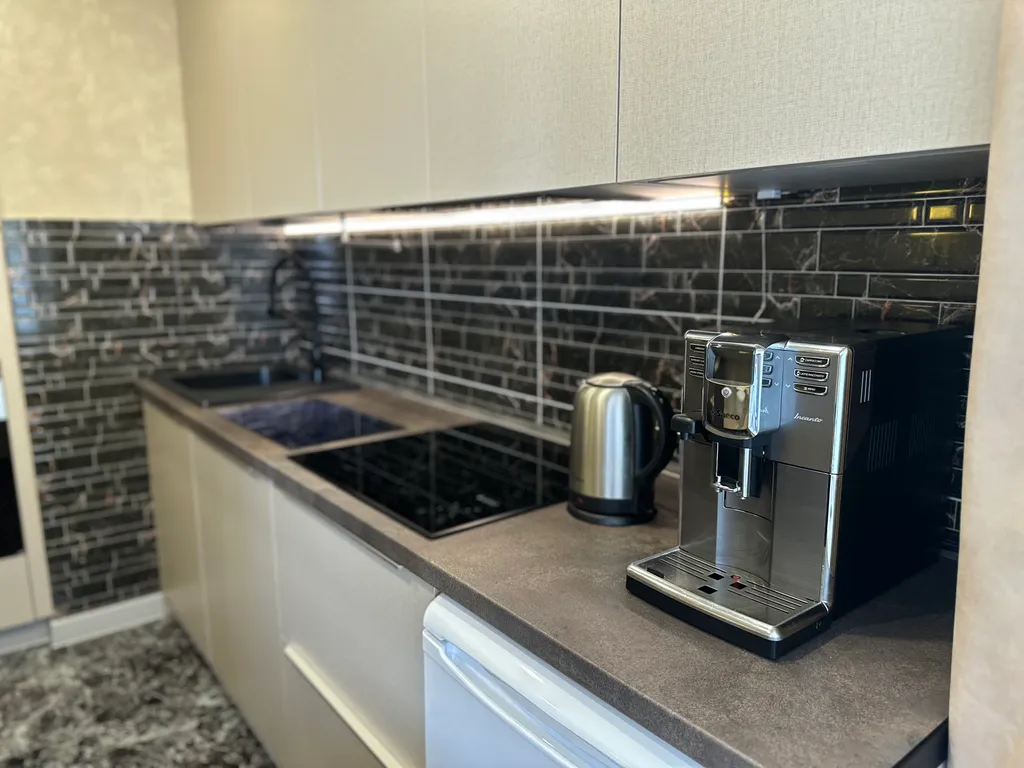 Комфортная квартира в центре города с хорошим ремонтом