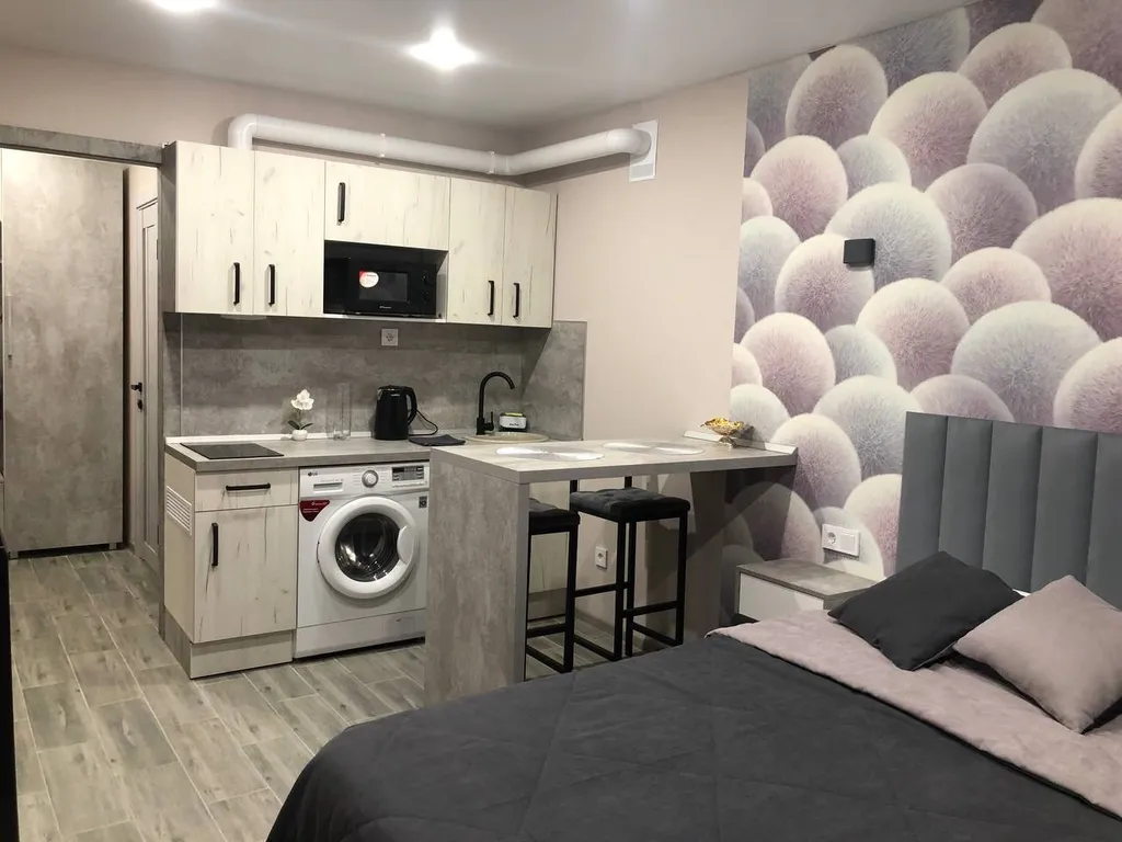 Студия с парящей кроватью