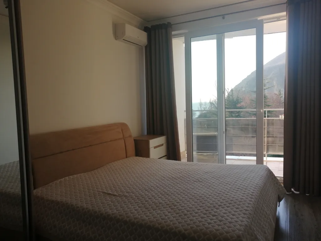 Квартира Апартаменты с видом на море и горы — аренда посуточно в Партенит