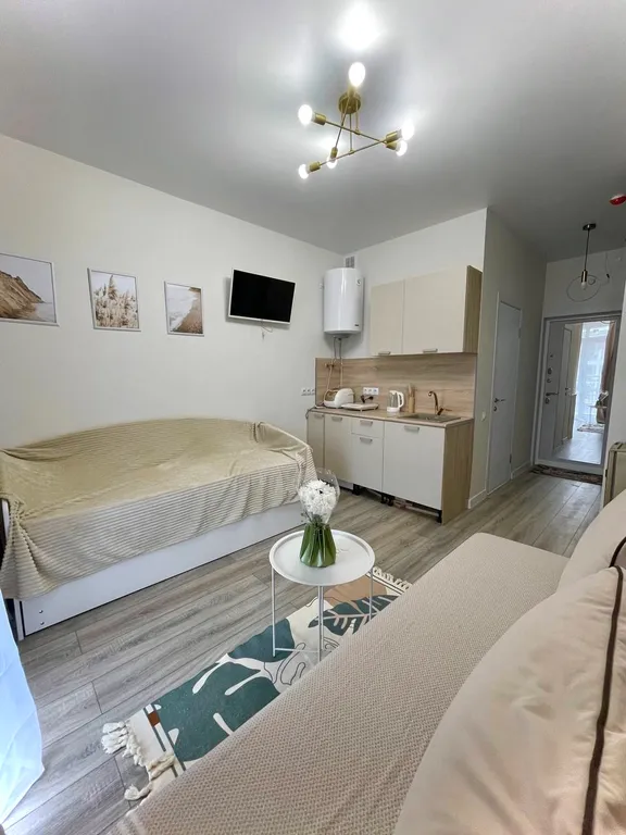 Уютная студия с видом на бассейн