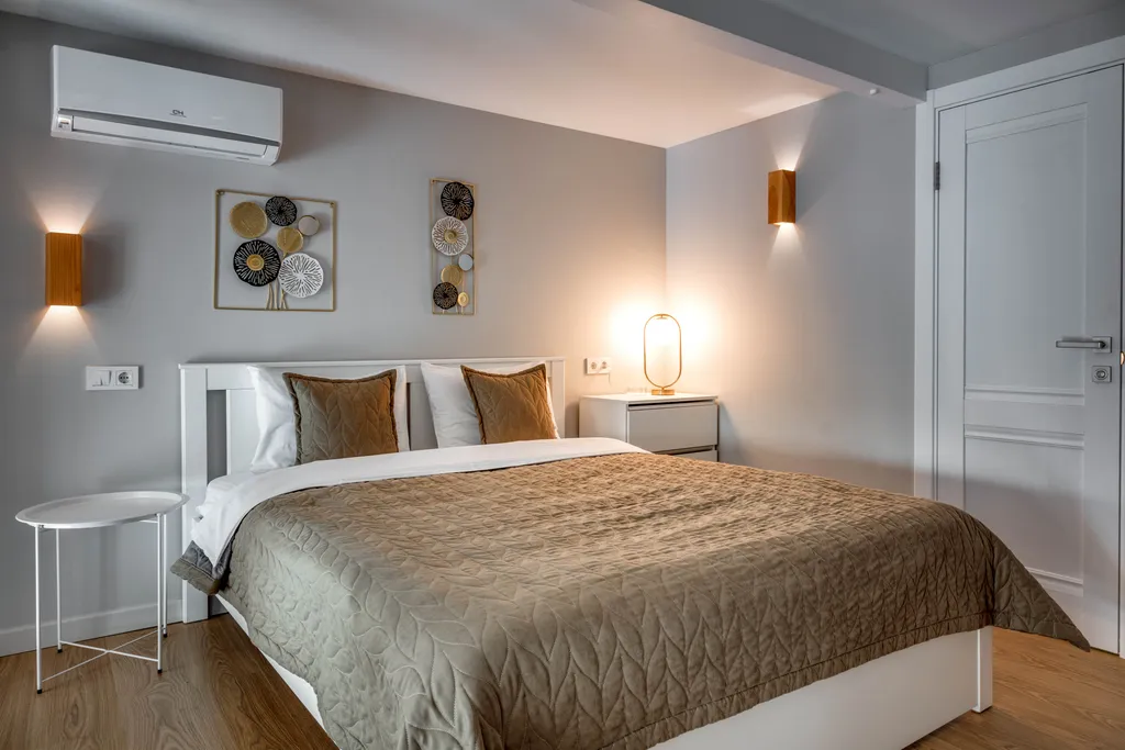 Однокомнатная двухуровневая современная квартира