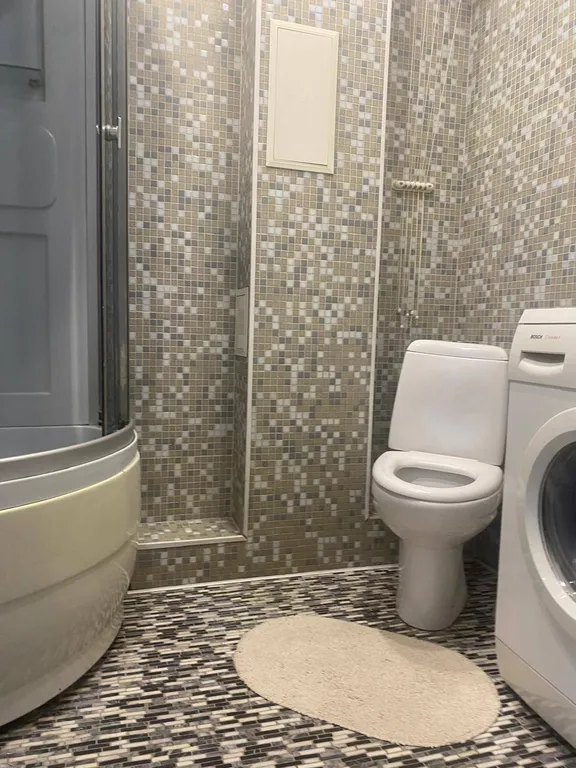 2-комнатная квартира с балконом в Ленинском района