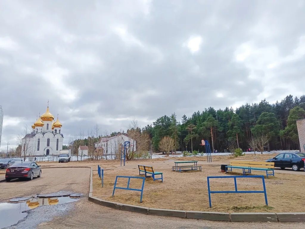 Двухкомнатная квартира на Склизкова