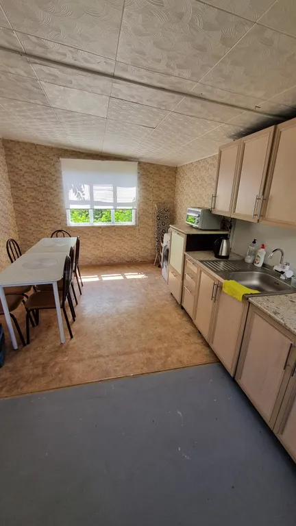 Дом рядом с морем в тихом районе