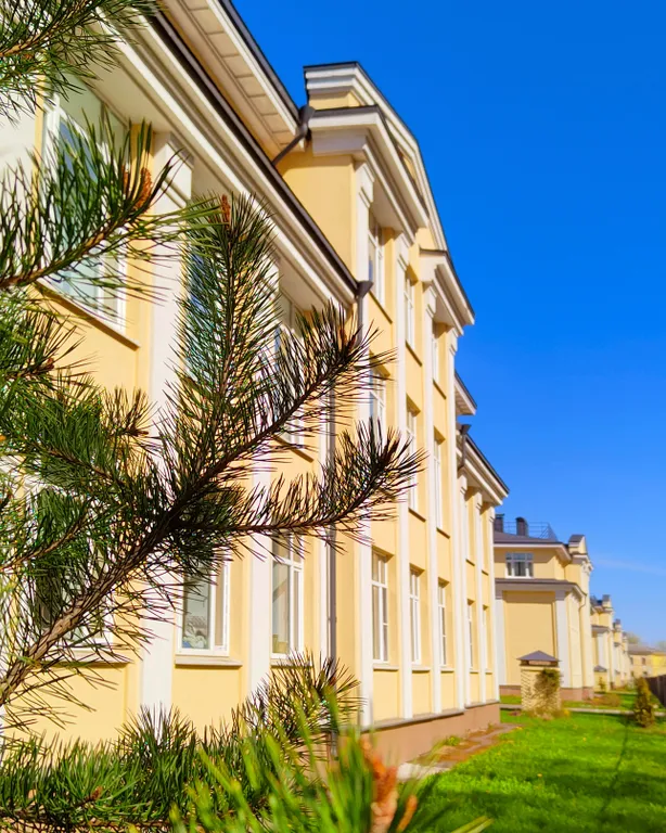 Квартира рядом с дворцами и фонтанами