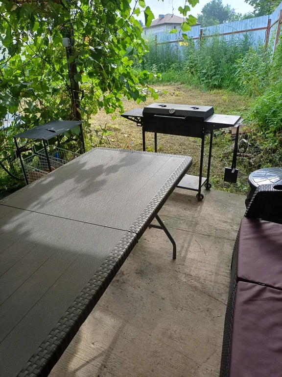 Просторные апартаменты с территорией