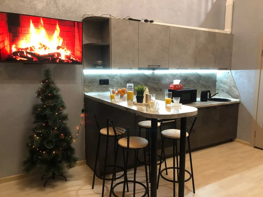 Уютный домик в окружении леса и горячих источников