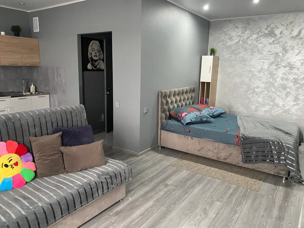 Уютная квартира-студия в центре города с видом на Волгу