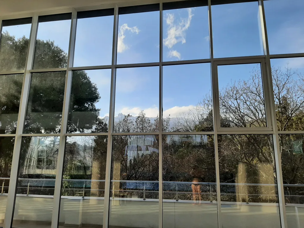 Уютная квартира в 200м от моря в большой Ялте с  видом на море и горы