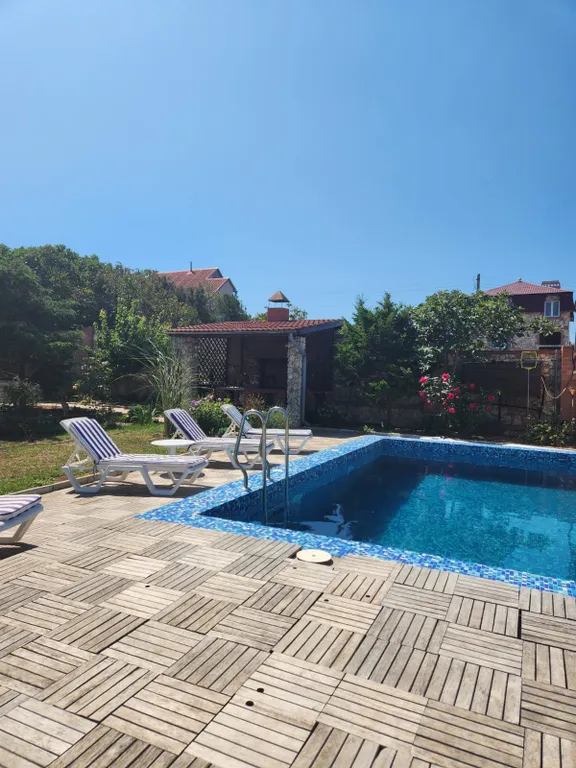 Дача Кипарис