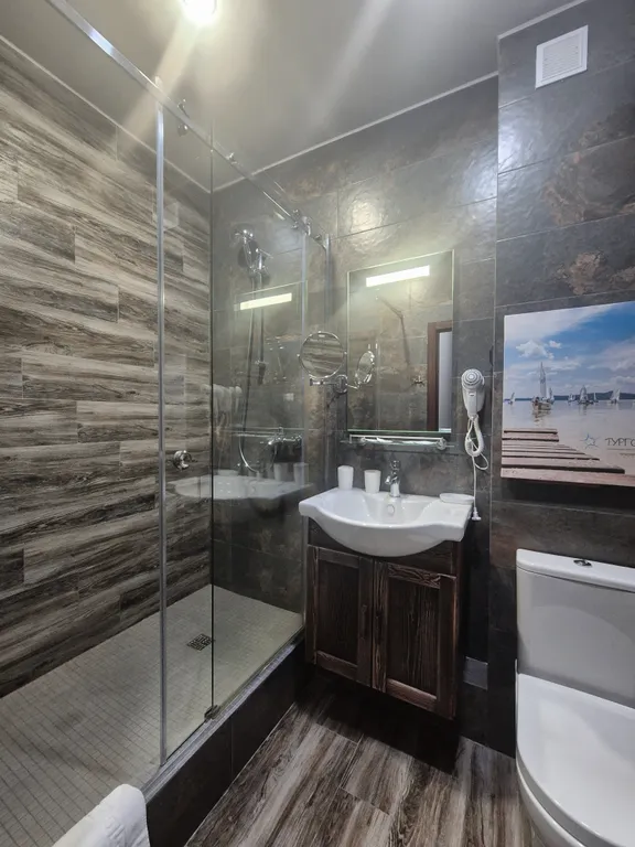 Студия в стиле шале с видом на лес, комфорт достойного вас уровня