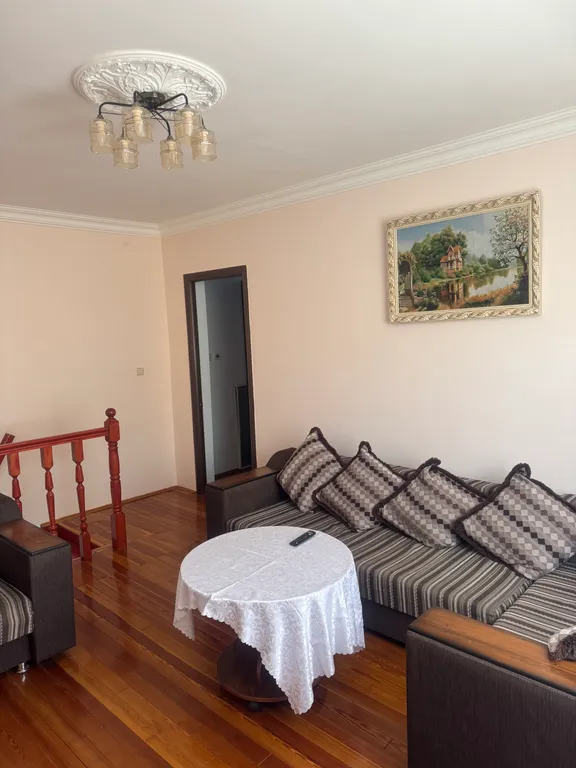 Коттедж Уютный дом в 2-этажа в центре города — Дербент