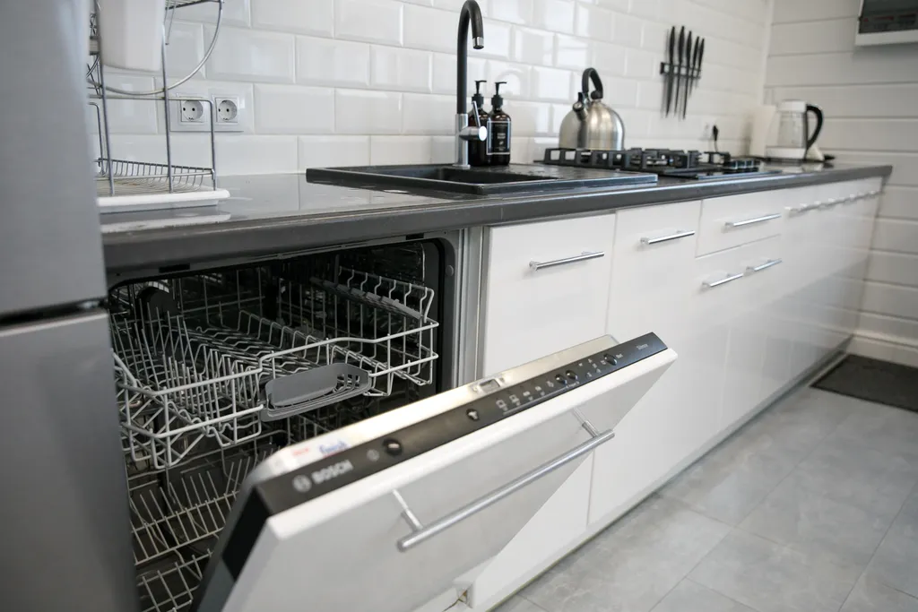 Коттедж Солнесная гора-Сяпся с сауной, 3 спальнями и видом на озеро