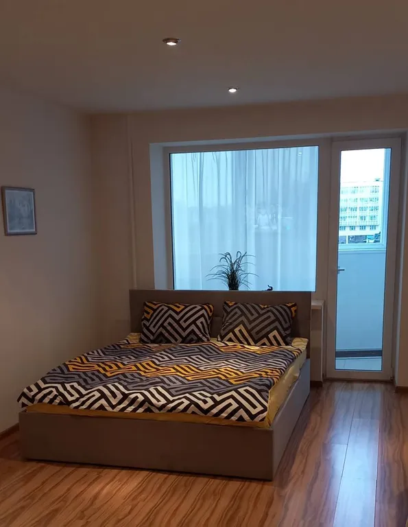 Уютная квартира - студия в центре города на площади Победы