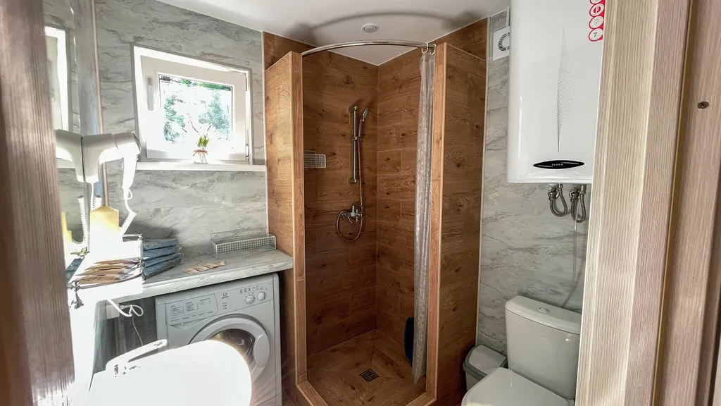 Новый и экологичный дом с бассейном у моря