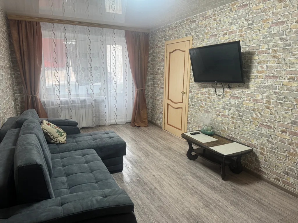 Просторная двухкомнатная квартира с видом на Мишенную сопку — аренда посуточно в Петропавловск-Камчатский