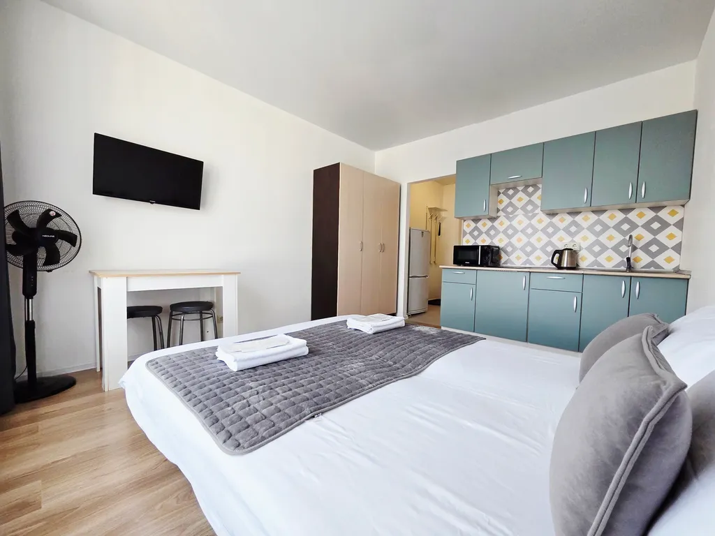 Квартира Комфортные апартаменты около трц июнь — аренда посуточно в Мытищи