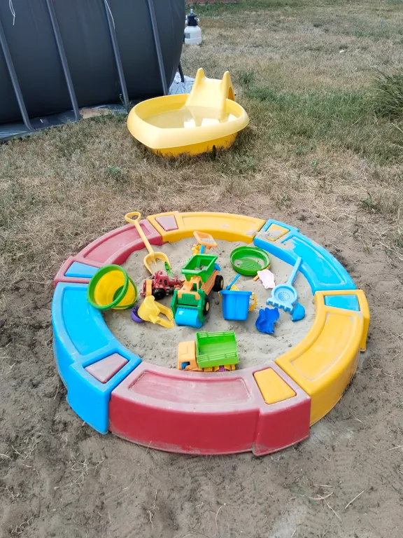 Дом с бассейном рядом с Волгой