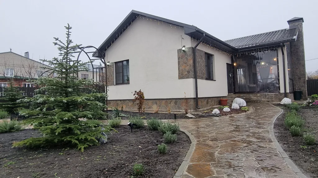 Новый дом с финской сауной, террасой и видом на гору Змейка