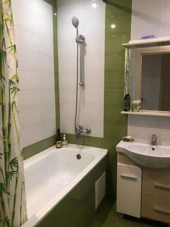 Адам и Ева, отличная квартира для хороших людей