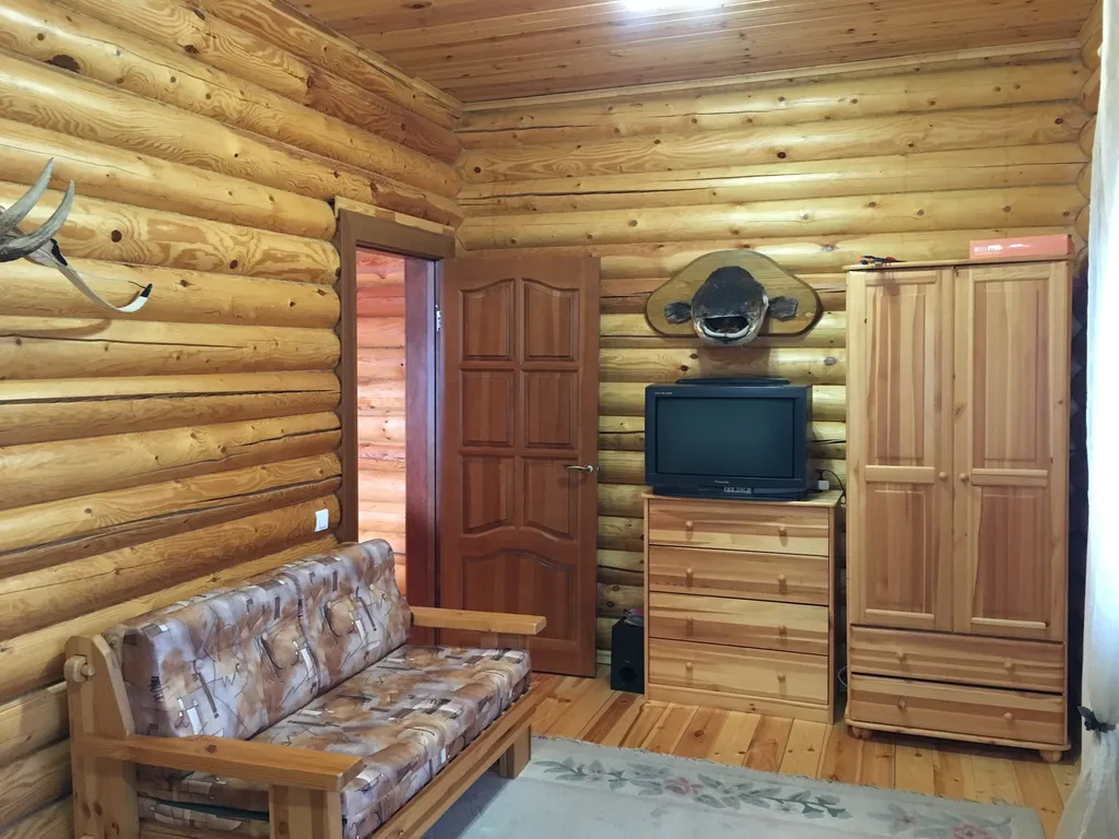 Дом бревенчатый