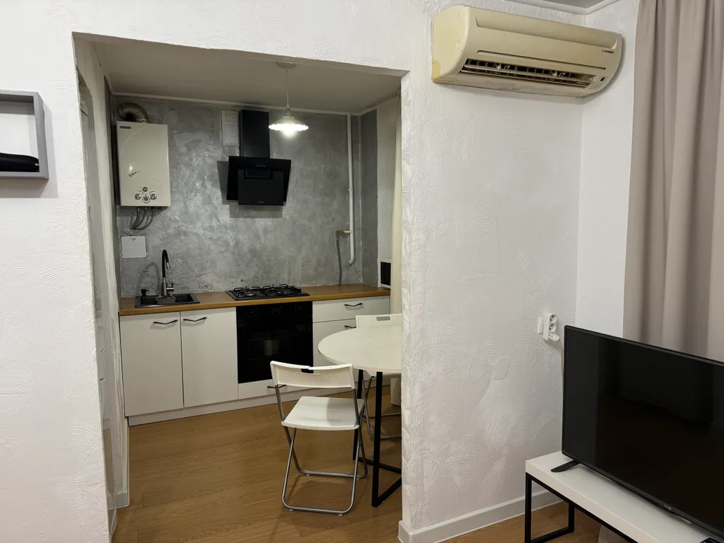 Ухоженная 2-комнатная квартира в центре у жд вокзала