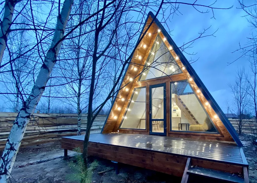 Коттедж Уютный треугольный домик — аренда посуточно в Солнечногорск