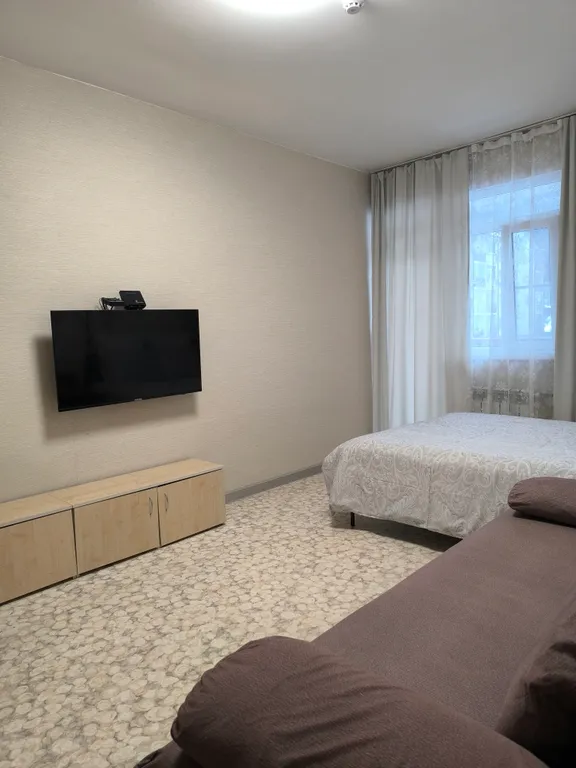 Квартира с балконом и видом на горы