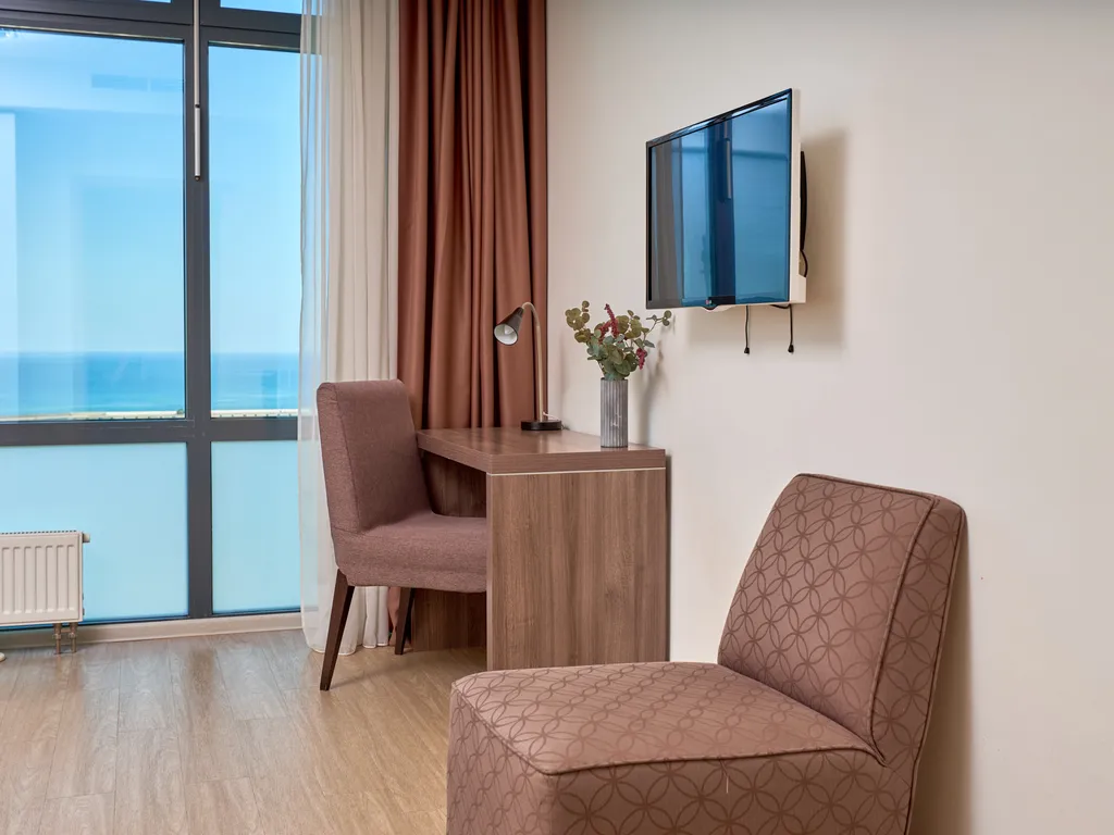 Брэвис Делюкс ЛаМар (3-х комнатные апартаменты) с панорамным видом на