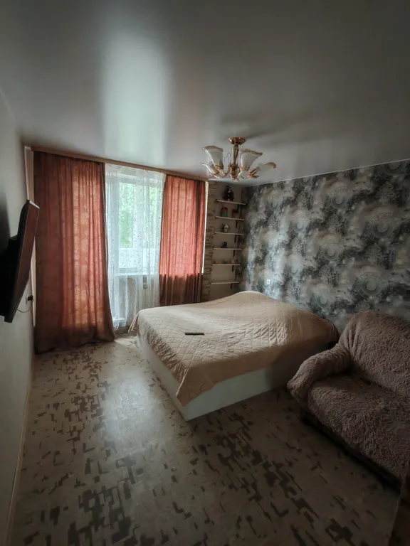 Уютная, чистая квартира в центре города — аренда посуточно в Бердск