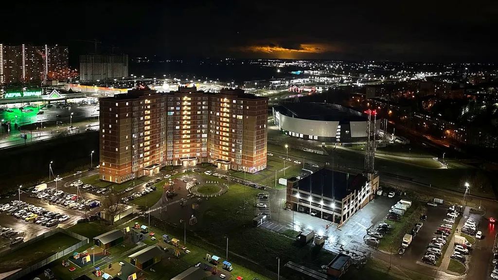 Белоснежная новая квартира с видом на Ледовую Арену