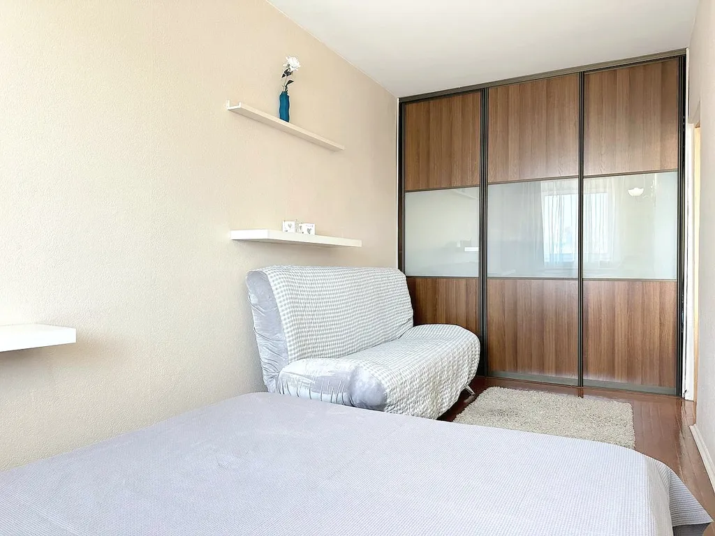 2-комнатная квартира в центре на Кирова рядом со стадионом Химик