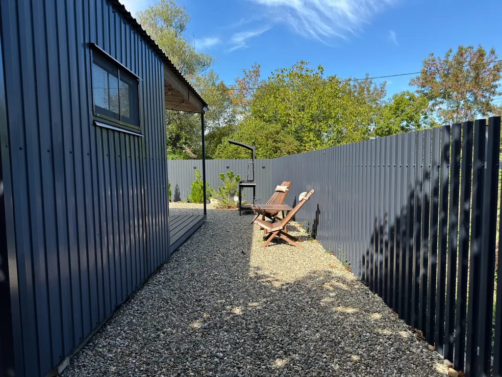 Трёхместный коттедж в тихом месте