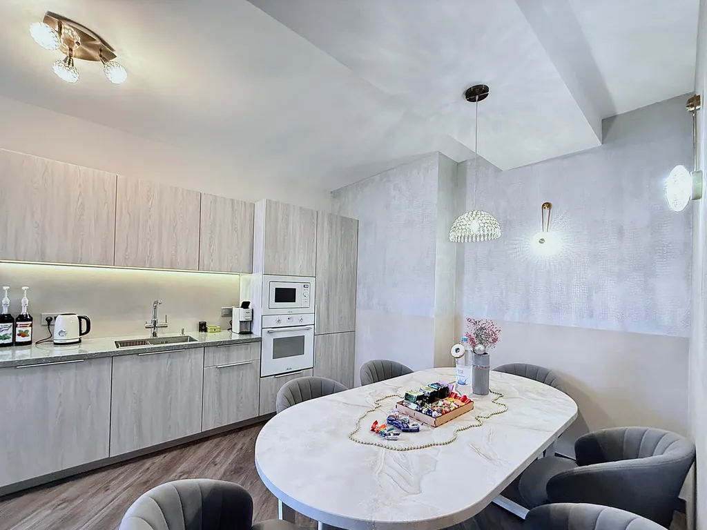 Квартира с видом на купол Исаакиевского собора