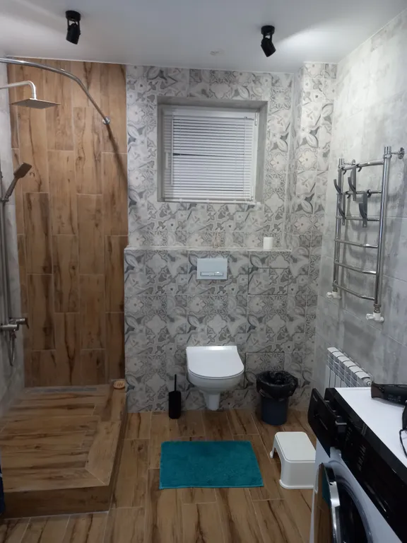 новый благоустроенный дом в тихом месте