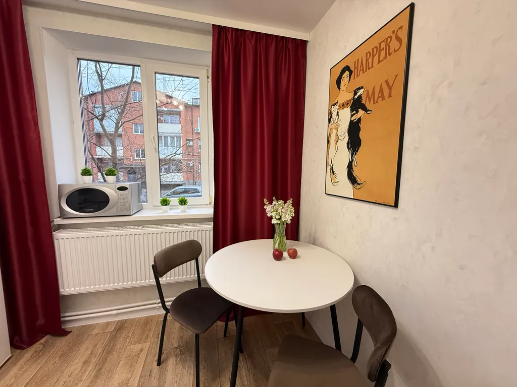 Журавли рядом с М4 и центром города для 4 гостей