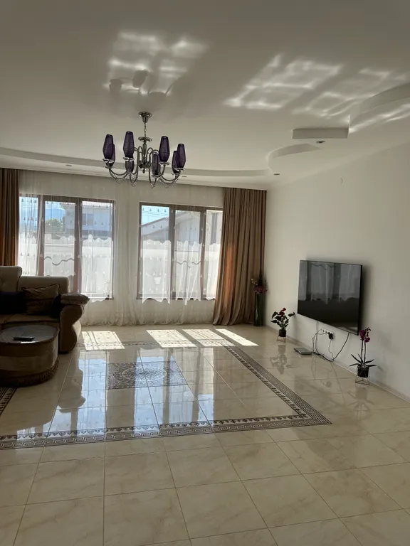 3-комнатный Дом