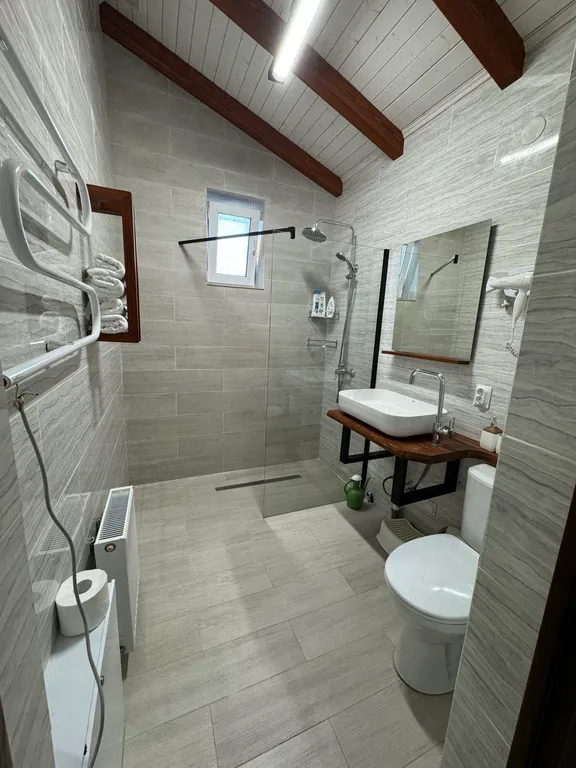 Коттедж Трёхкомнатные апартаменты с видом на горы — Архыз