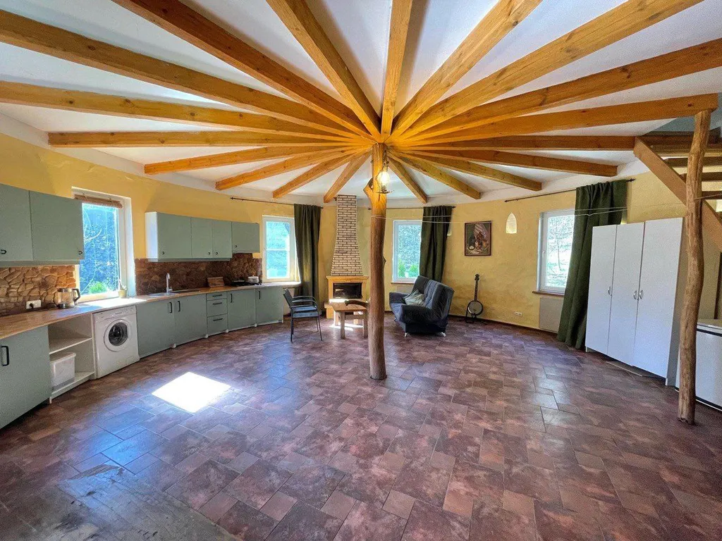 Уединённый Круглый Дом в горах Отшельник