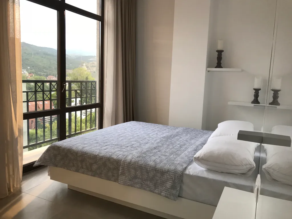 Потрясающий вид на старый Тбилиси