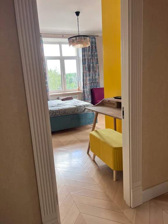 Квартира в французском стиле с видом на лес