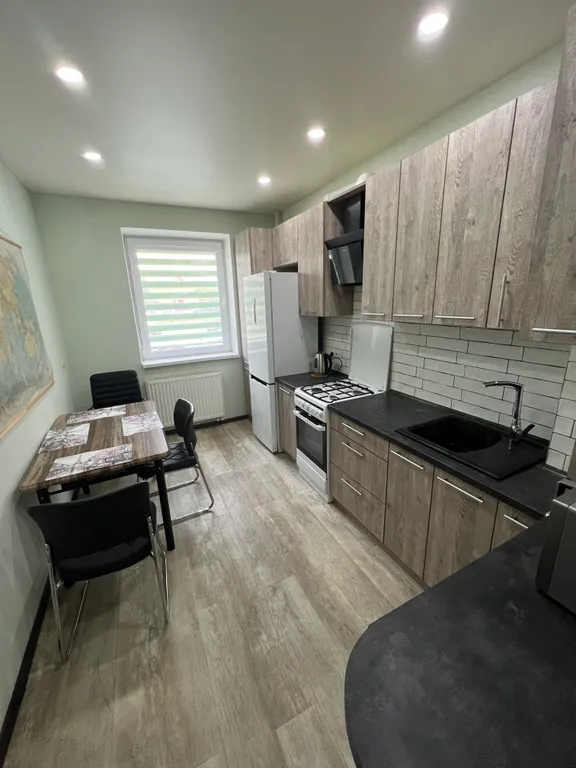 В самом центре исторической части города у моря