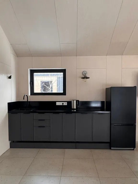 Большой зеленый дом до 6 чел с баней