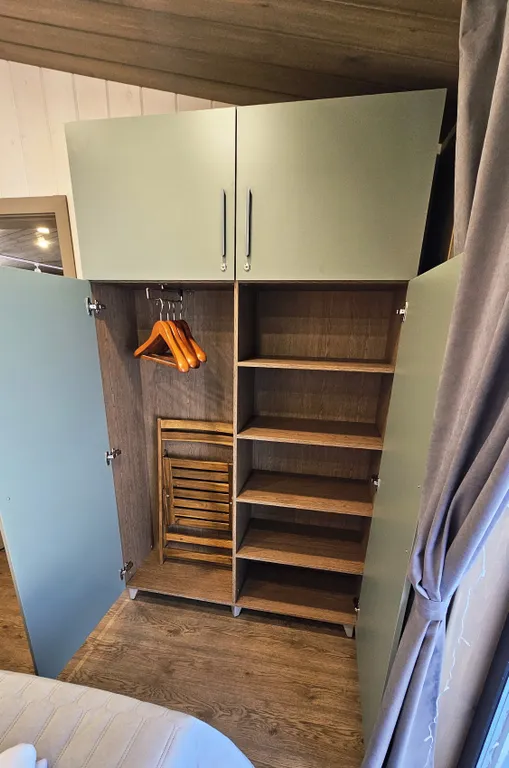 Далеко и надолго