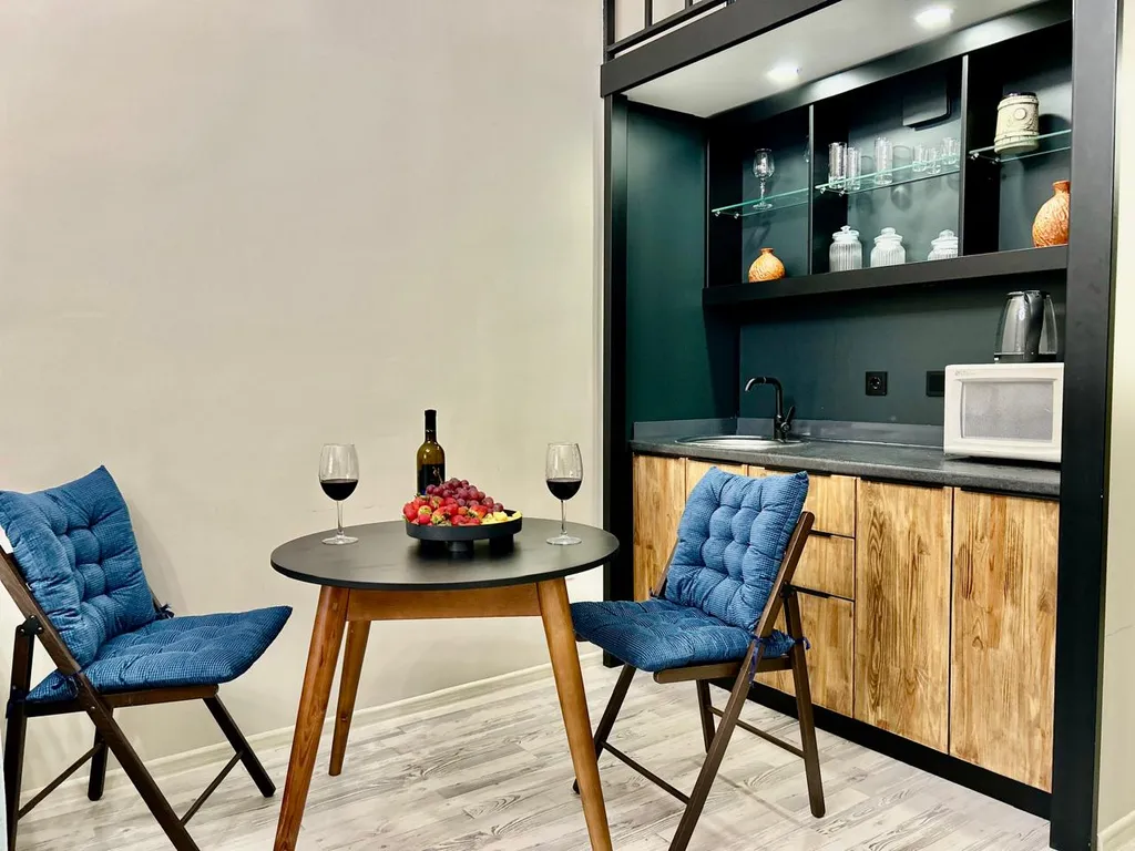 Квартира Студия в стиле Loft в двух уровнях в центре города — Алматы