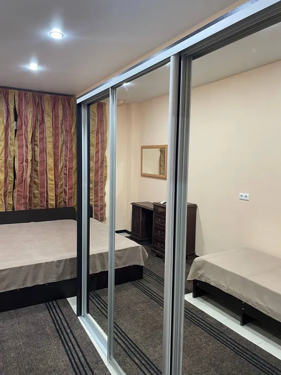 Квартира Апартаменты 3-х местные с кухней — Адлер