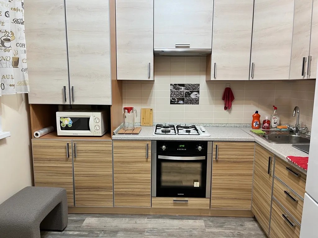 Уютная тёплая квартира с просторной кухней в заволжском районе