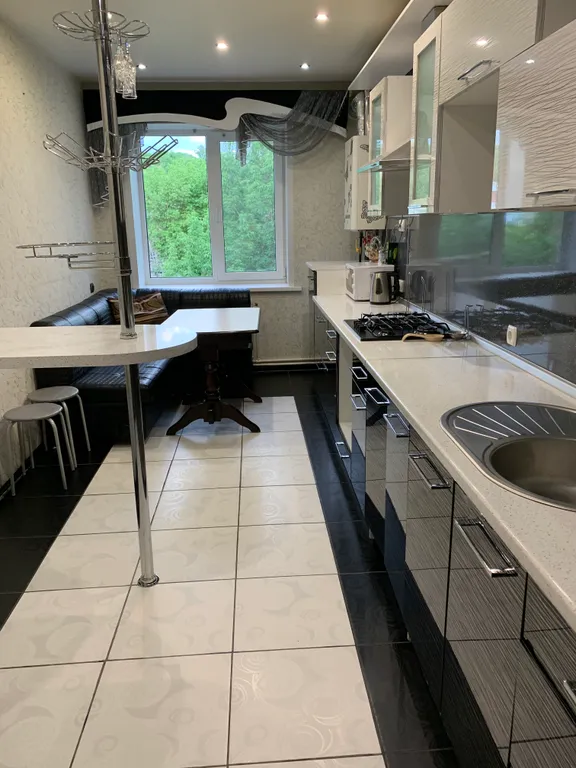 Уютная квартира в центре города — аренда посуточно в Вольск